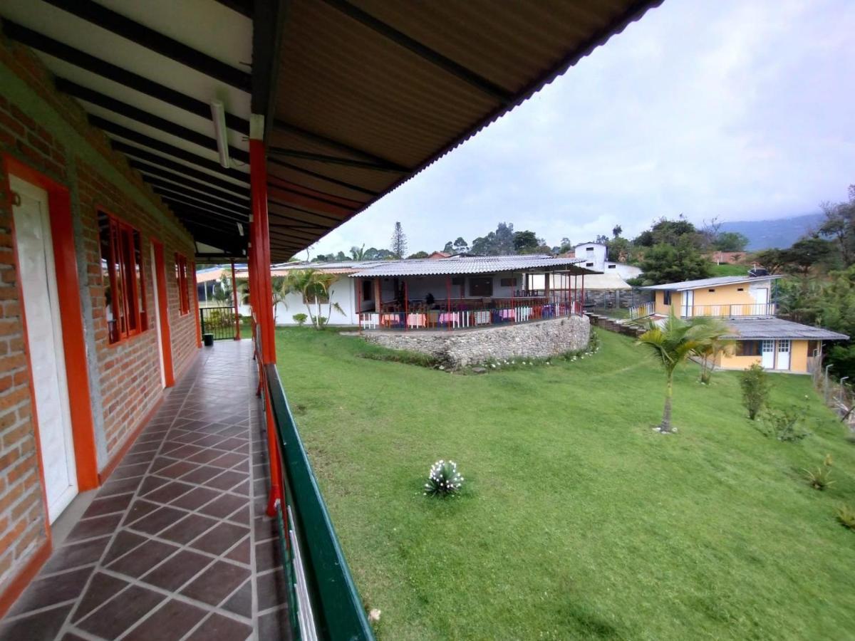 Finca Hotel La Fragata 圣罗莎德卡瓦尔 外观 照片