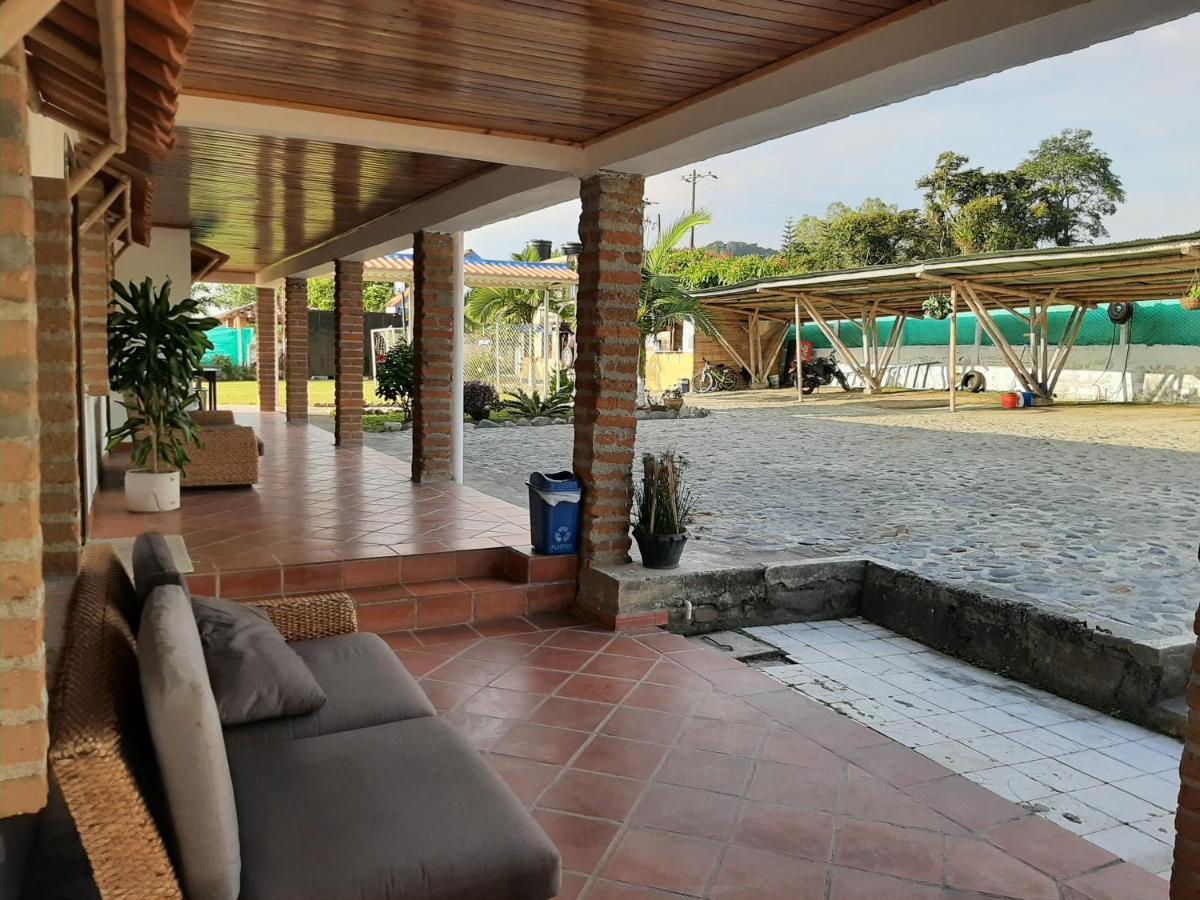 Finca Hotel La Fragata 圣罗莎德卡瓦尔 外观 照片