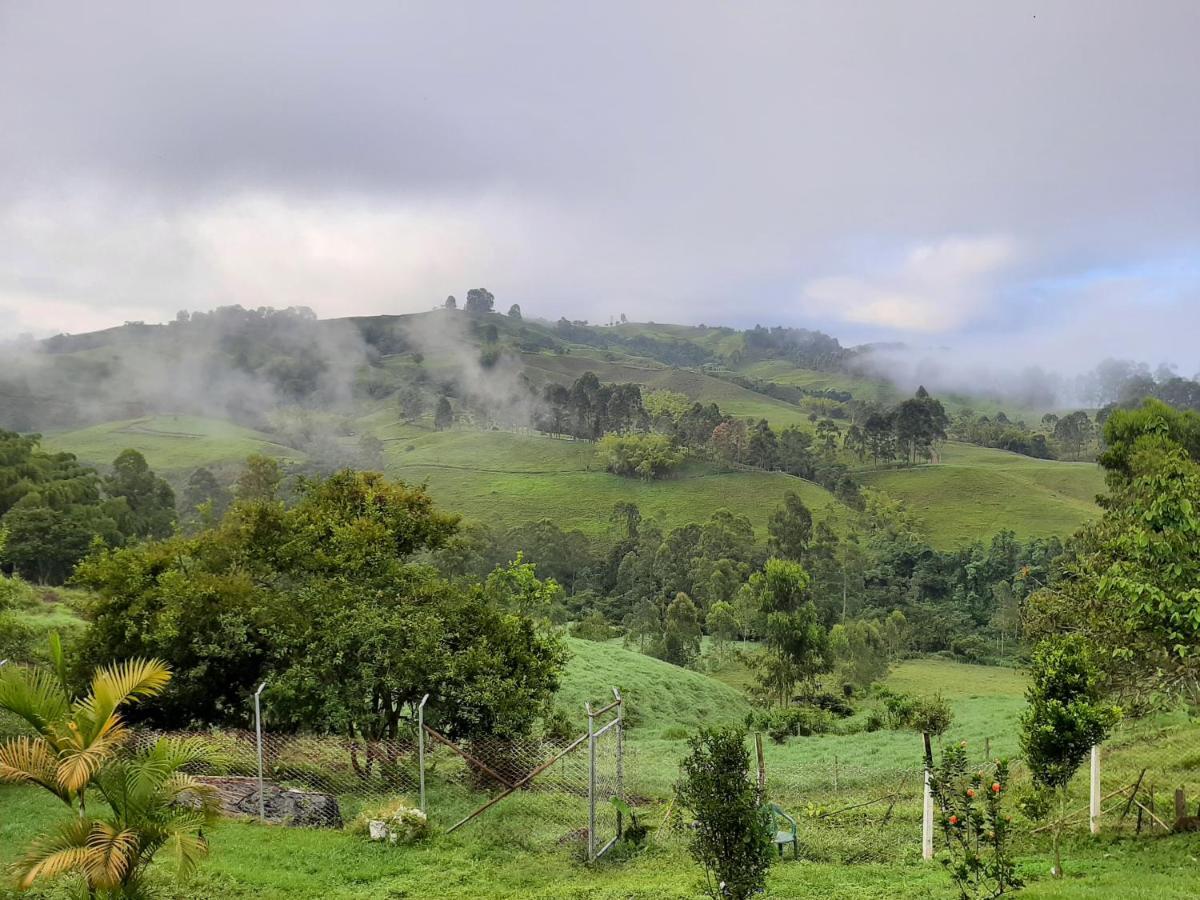 Finca Hotel La Fragata 圣罗莎德卡瓦尔 外观 照片