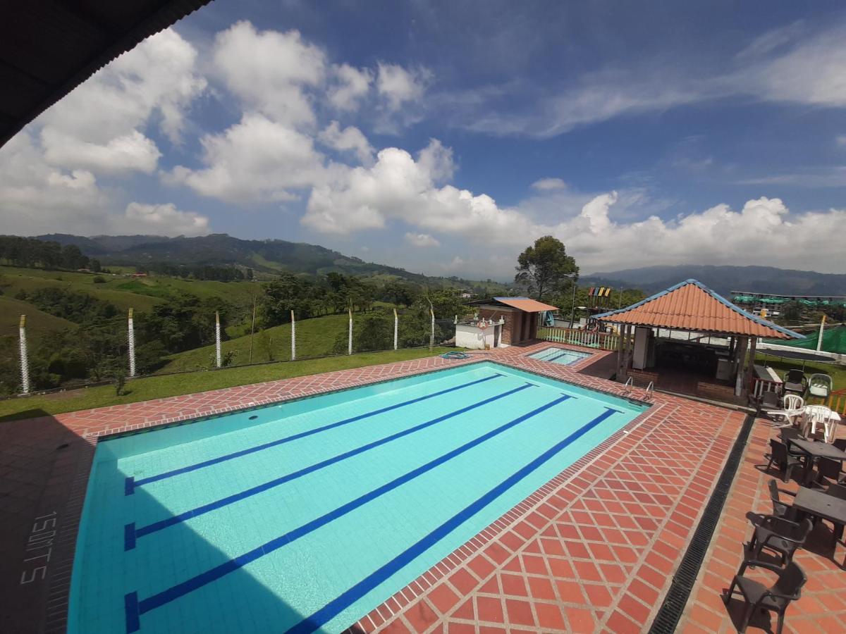 Finca Hotel La Fragata 圣罗莎德卡瓦尔 外观 照片