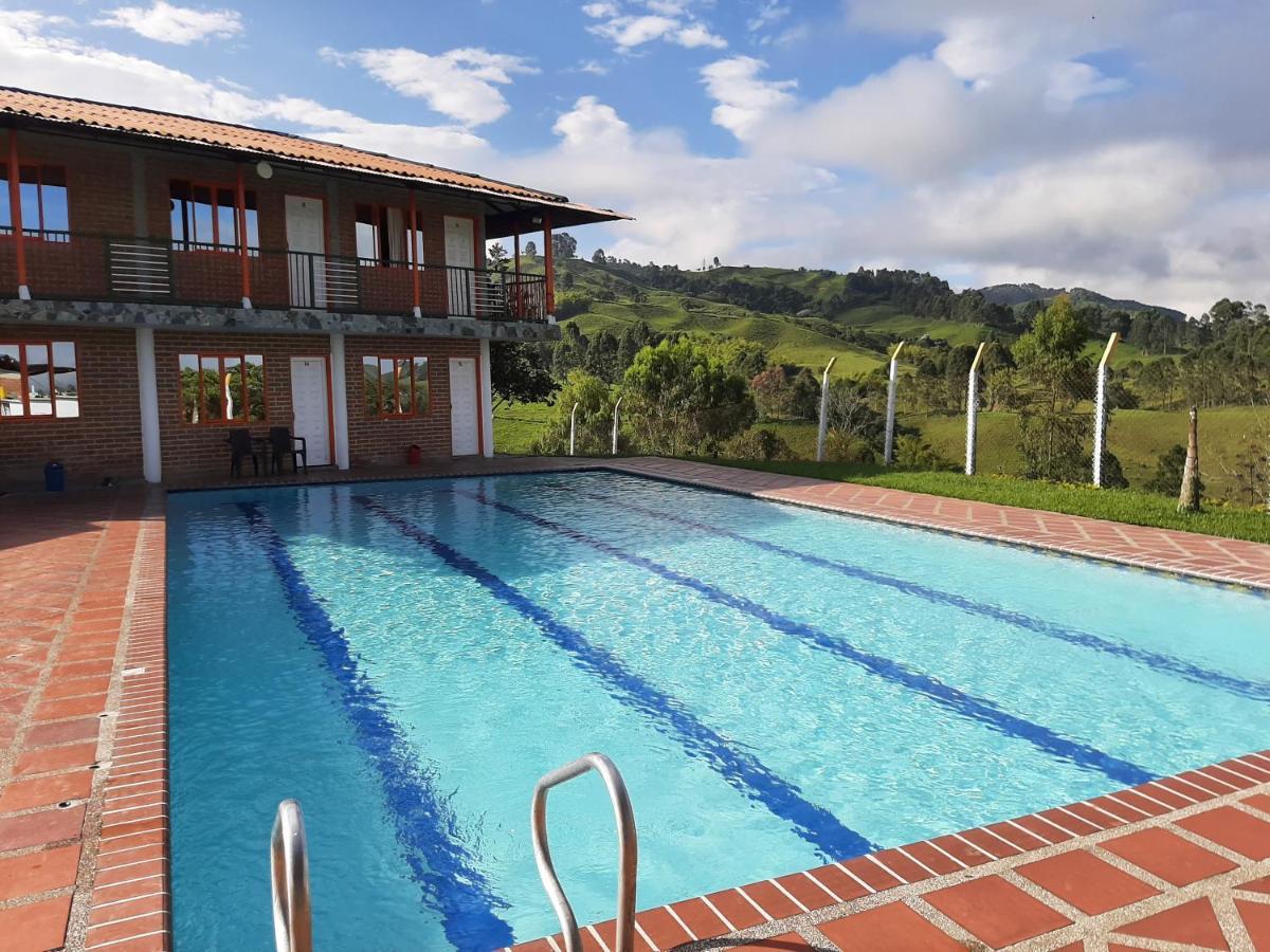 Finca Hotel La Fragata 圣罗莎德卡瓦尔 外观 照片