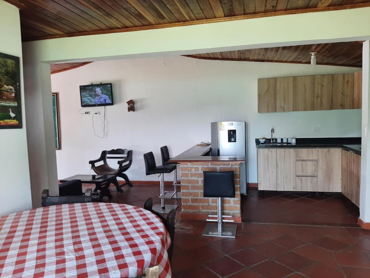 Finca Hotel La Fragata 圣罗莎德卡瓦尔 外观 照片